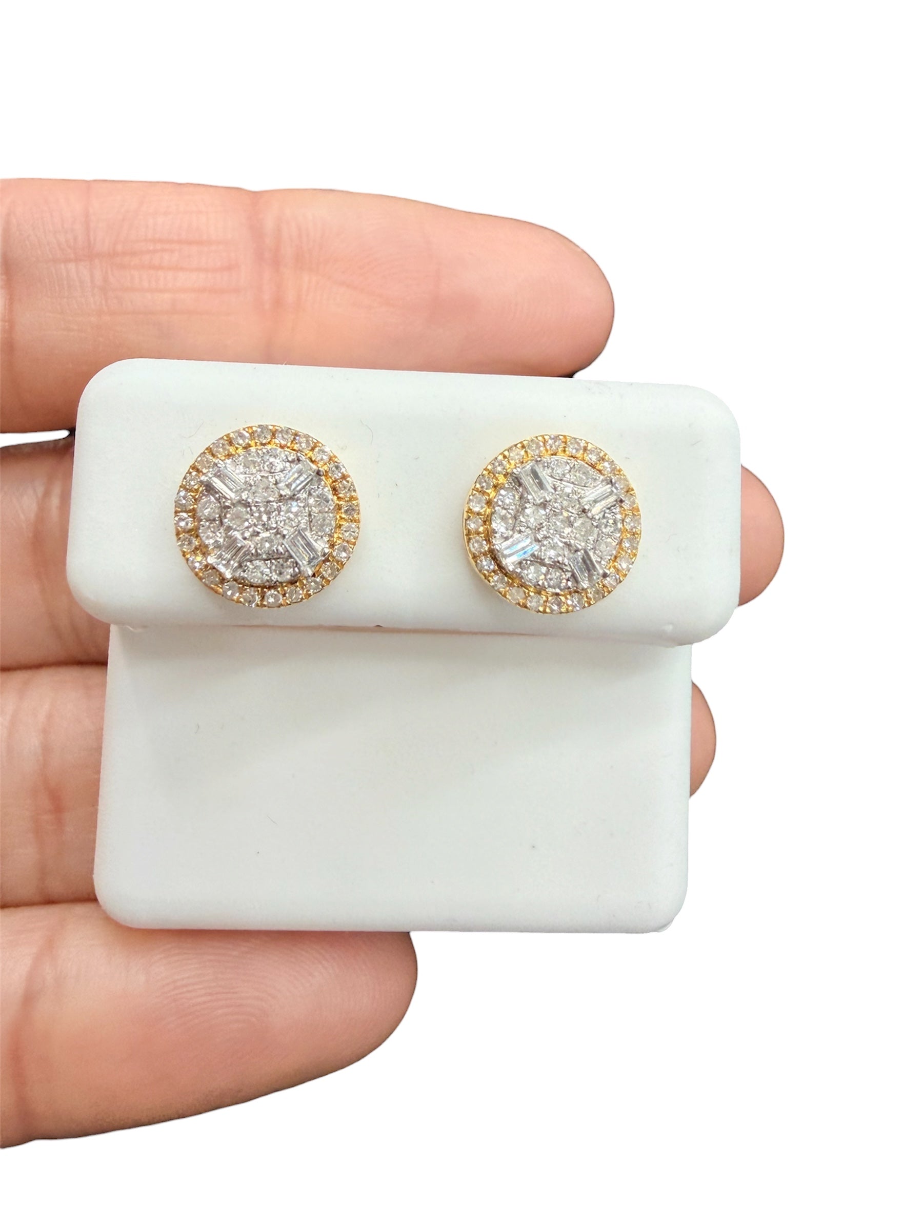 10K Gold with Natural Diamond